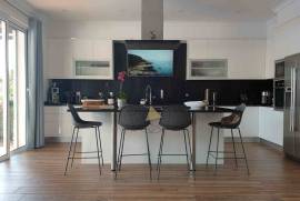 Luxury Single‑Storey 4‑Bedroom Villa with Private Pool - Portimão Luxury Single‑Storey 4‑Bedroom Villa with Private Pool - Portimão