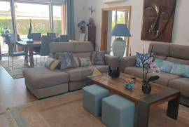 Luxury Single‑Storey 4‑Bedroom Villa with Private Pool - Portimão Luxury Single‑Storey 4‑Bedroom Villa with Private Pool - Portimão