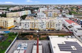 Fully Refurbished 3 Bedroom Apartment in Parchal - Lagoa