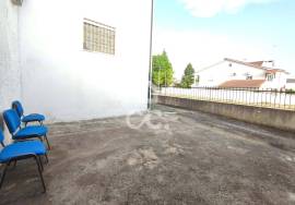 Commercial property Chaves