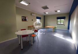 Commercial property Chaves