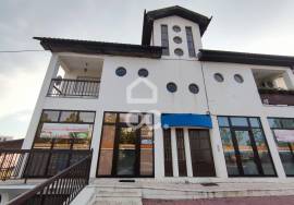 Commercial property Chaves