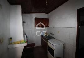 1 bedroom villa in a town just a few minutes from the city center.