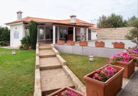 Exclusive 6 bedroom villa with 4,000 m² plot and Private Pool in Lousada