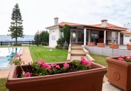 Exclusive 6 bedroom villa with 4,000 m² plot and Private Pool in Lousada