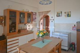 Turnkey apartment with terrace