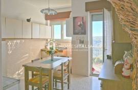 Turnkey apartment with terrace