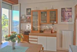 Turnkey apartment with terrace