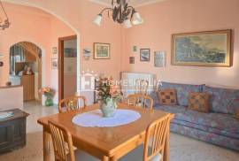 Turnkey apartment with terrace