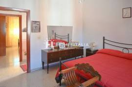 Turnkey apartment with terrace