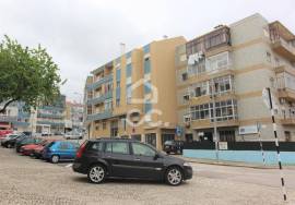 Commercial property Seixal AMORA
