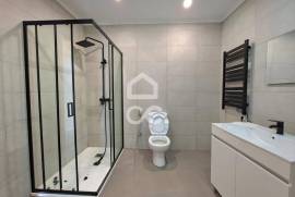 Fully renovated 2 bedroom villa