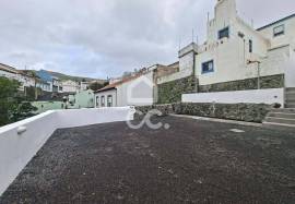 Fully renovated 2 bedroom villa