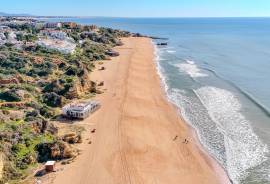 Albufeira - Exclusive Land in Albufeira – 300m from the Historic Center and Close to the Sea