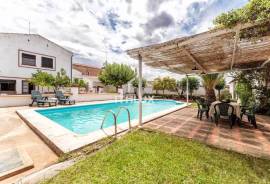 Licensed Tourism Investment in Tierra de Barros | Manor House