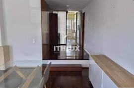 2 Bedroom Apartment with Balcony and Garage – Creixomil, Guimarães