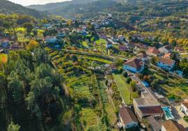 Magnificent building plot located in Amarante