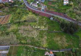 Excellent plot of land with magnificent views Excellent plot of land with magnificent views