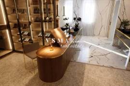 Experience Contemporary Luxury with Breathtaking Views in Madeira Experience Contemporary Luxury with Breathtaking Views in Madeira