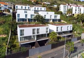 Brand-New 3-Bedroom Villa with 3 Bathrooms in Casa Branca, Funchal