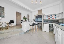 Serene Retreat: Greek-style Home in Madalena do Mar