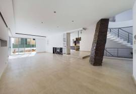 5 Bedroom Contemporary Villa for Sale in Tavira Town Centre