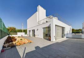 5 Bedroom Contemporary Villa for Sale in Tavira Town Centre