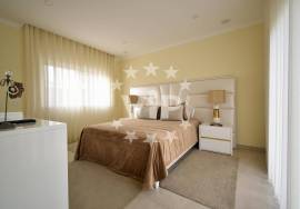 NEAR ALBUFEIRA - COUNTRY VILLA WITH POOL AND GARDENS NEAR ALBUFEIRA - COUNTRY VILLA WITH POOL AND GARDENS