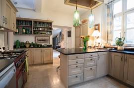 Stunning 5 Bed House For Sale In Chateaudun