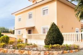 Stunning 4 Bed Villa For Sale in Totana Murcia