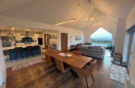 Derrymore Glen: An Architectural 350 m² Masterpiece on a 30-Acre Estate Panoramic Views