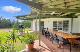 Vineyard Estate With 2 Stunning Homes For Sale In Broke