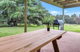 Vineyard Estate With 2 Stunning Homes For Sale In Broke