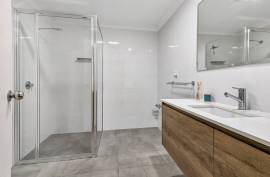 Vineyard Estate With 2 Stunning Homes For Sale In Broke