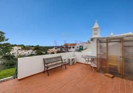 2 Bedroom Linked Villa with a Pool in Espiche Village, near Praia da Luz