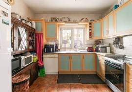 2 Bedroom Linked Villa with a Pool in Espiche Village, near Praia da Luz