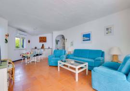 Algarve Villa with Pool in the Center of Albufeira