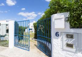 Algarve Villa with Pool in the Center of Albufeira