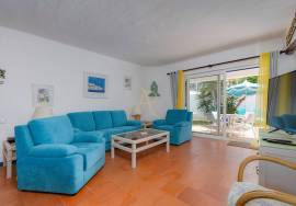 Algarve Villa with Pool in the Center of Albufeira