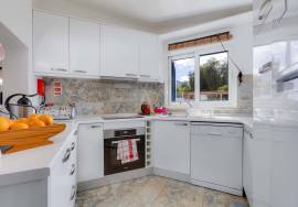 Algarve Villa with Pool in the Center of Albufeira