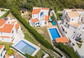 Algarve Villa with Pool in the Center of Albufeira