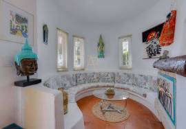Algarve Villa with Pool in the Center of Albufeira