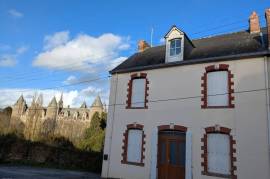 Houses for sale - 7 rooms - 91 m2 - JOSSELIN - (56120)