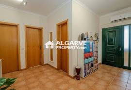 2+2 bedroom villa with panoramic countryside views near Loulé