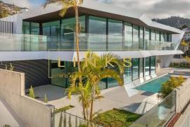 Architectural Masterpiece in Funchal: A New Paradigm of Luxury & Atlantic Views