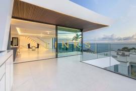 Architectural Masterpiece in Funchal: A New Paradigm of Luxury & Atlantic Views