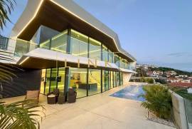 Architectural Masterpiece in Funchal: A New Paradigm of Luxury & Atlantic Views