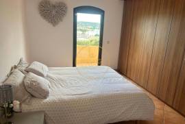 3 bedroom villa with swimming pool, panoramic views of the city, mountains and sea in Loulé