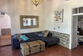 3 bedroom villa with swimming pool, panoramic views of the city, mountains and sea in Loulé