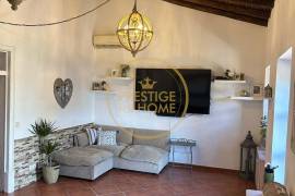 3 bedroom villa with swimming pool, panoramic views of the city, mountains and sea in Loulé